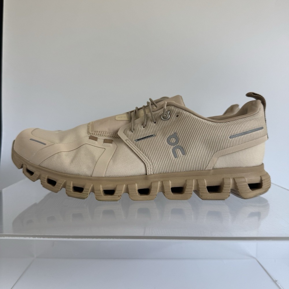 On Cloud 6 Waterproof Sand Dune Beige Running Shoes 3MF10061441 Men's Size 9.5